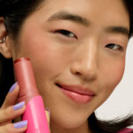 رژگونه استیکی بنفیت ژله ای و آبرسان Benefit Juice Stick Dewy Gel Blush - Image 4